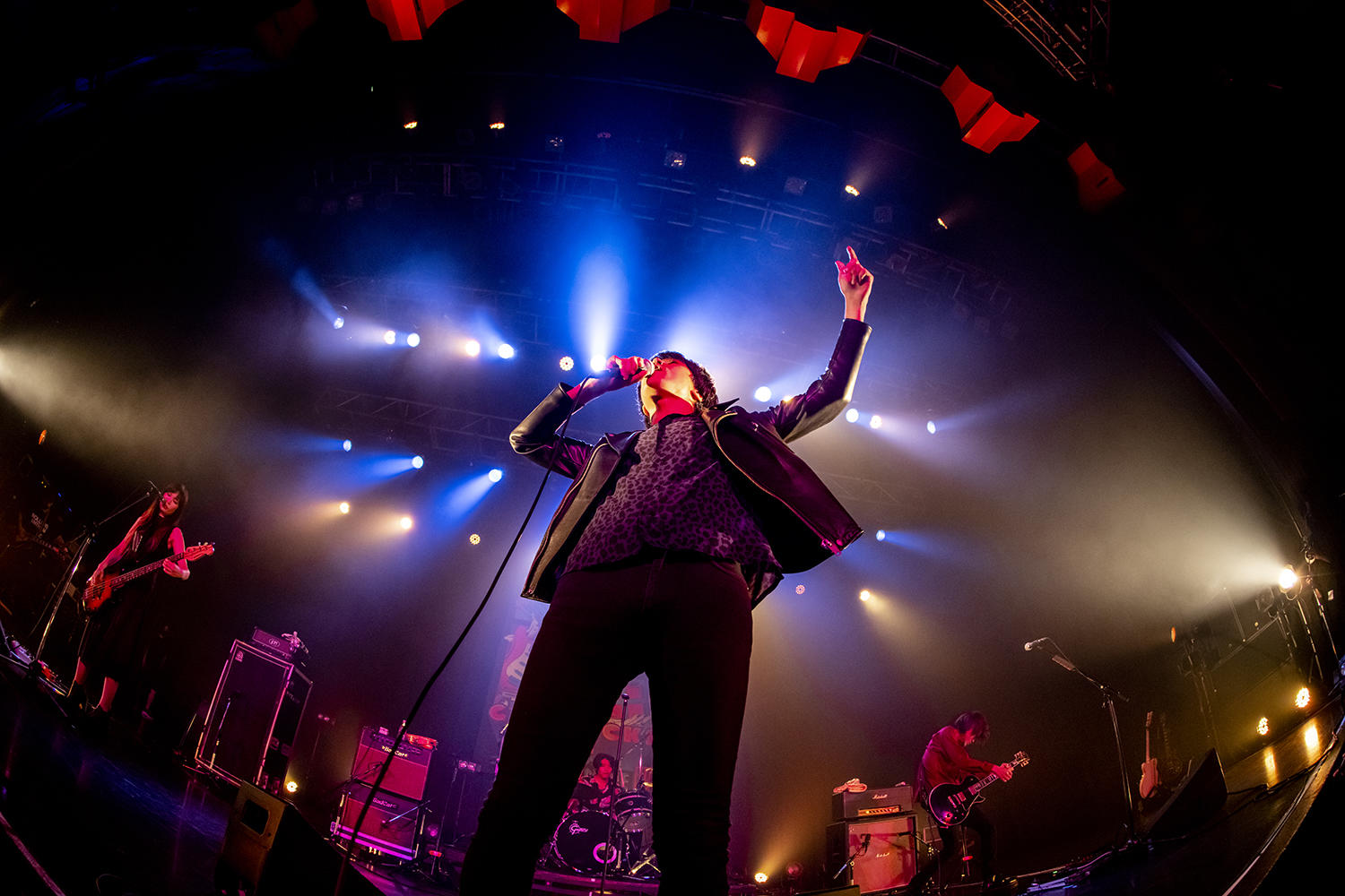 a flood of circle、結成15周年を祝う5組が新木場コーストに集結。愛と敬意が溢れた「GIFT ROCKS LIVE」