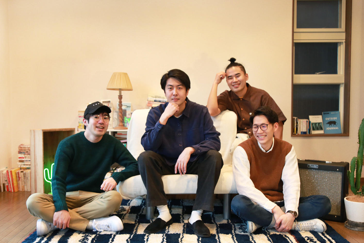 気楽に生きるニューミュージック「Saboten Neon House」