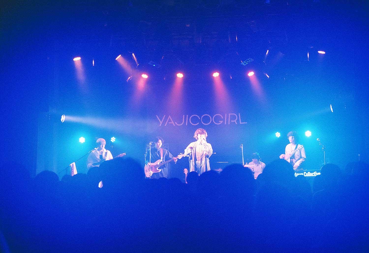 ライブバンドとしてフィジカルな進化を遂げたYAJICO GIRL 過去と現在を繋ぎ合わせて未来を示したツアーファイナル