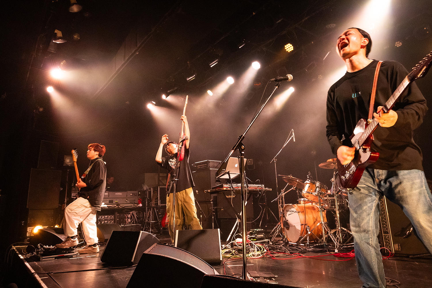LITE、当代屈指のオルタナティヴロックが鳴り響いたワンマンライブ『STRATA』東京公演