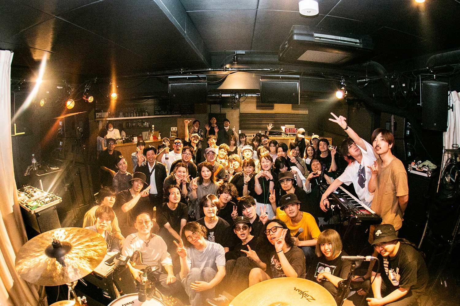 札幌4バンドによる、誇りと信念を持って札幌音楽シーンのリアルを証明した夜。「#FLiNR and No.18 presents Counterblow vol.2 in TOKYO」