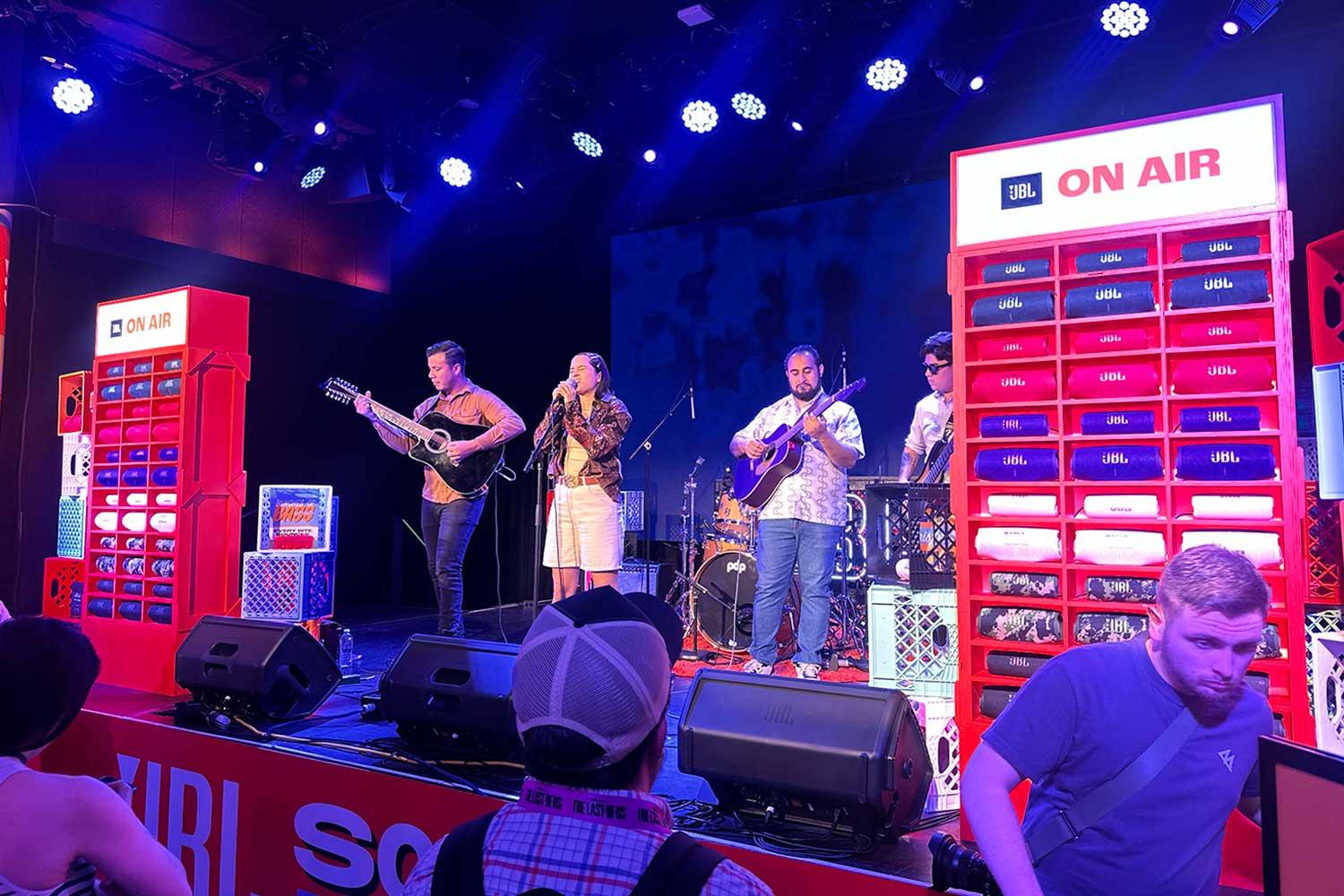 JBL-show.jpg
