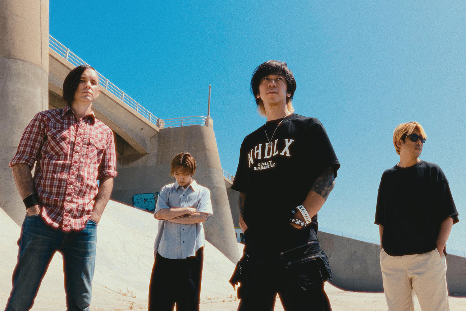 monoeyes_a_1500_2025.jpg