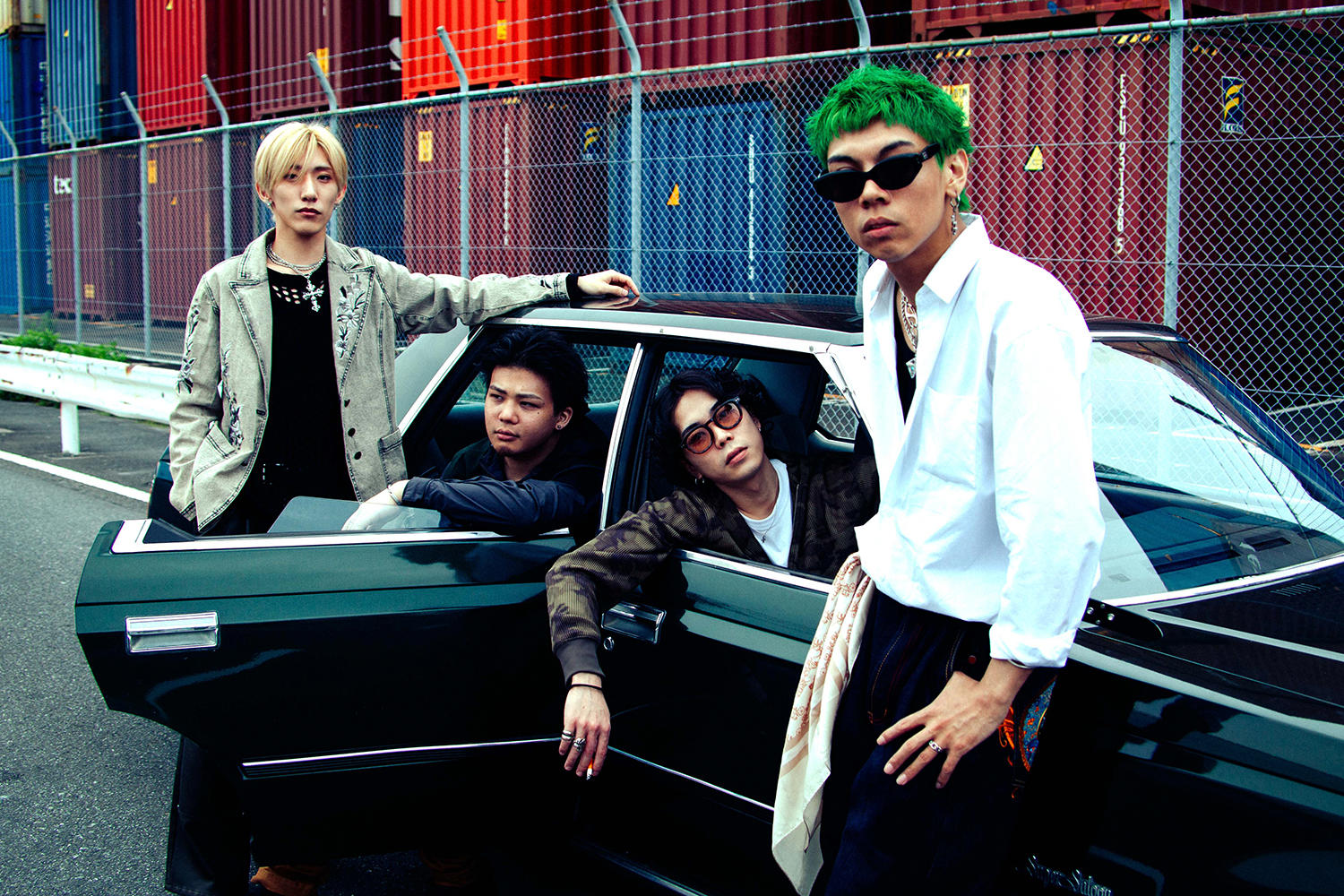 ジャンルやスタイルに囚われない活動を展開する4人組バンドFALLING ASLEEP、新作SINGLE「HAZE」デジタルリリース！