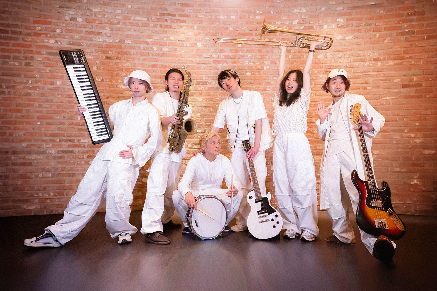 東京発6人組バンドGiraffe John、自分自身の心情バランスを歌い上げた新曲「3:7（サンナナ）」リリース！