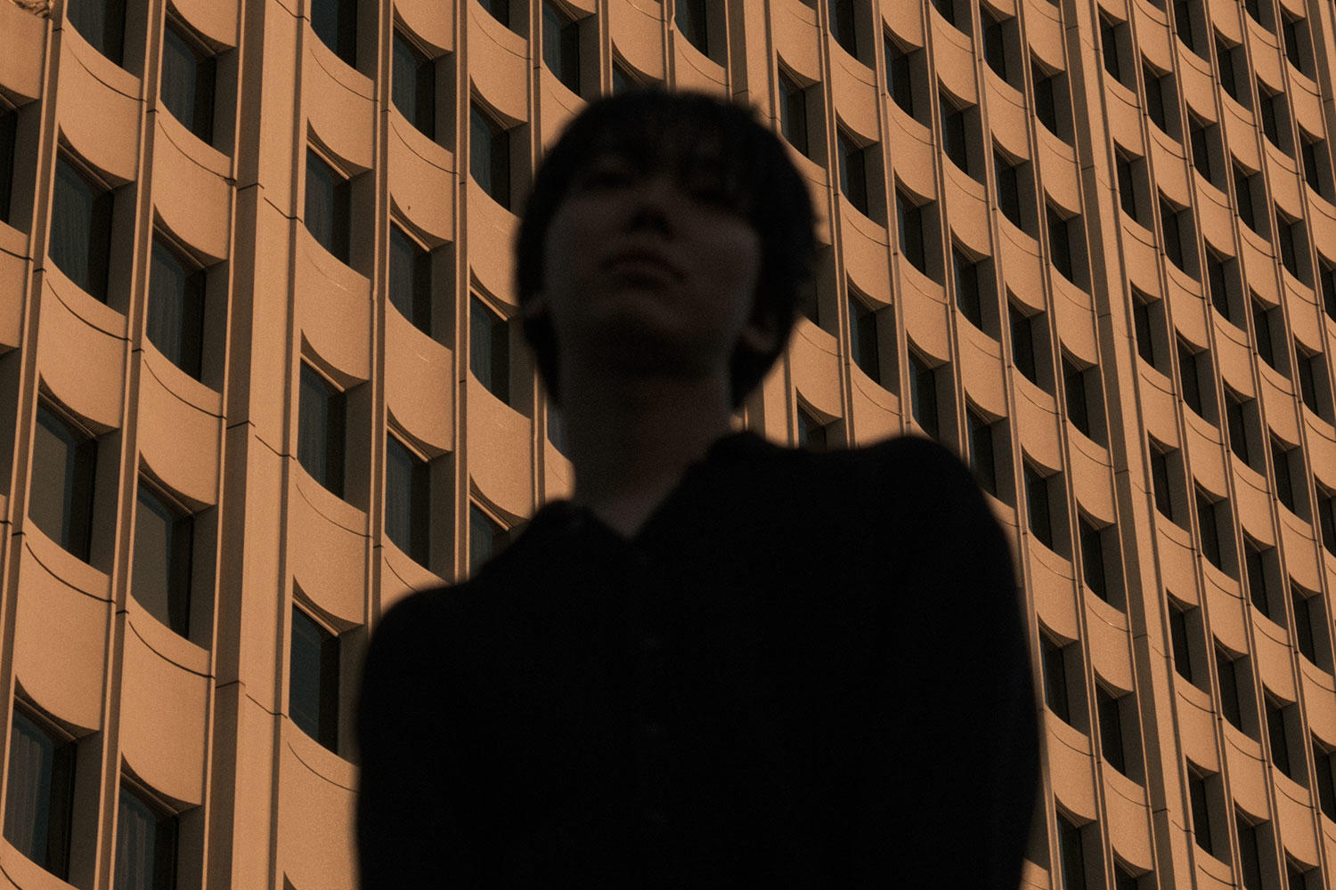 望月起市、1st Full Album「すべて光の為に」リリース決定で先行シングル「幻と一緒」リリース&渋谷WWWでワンマンライブ開催！