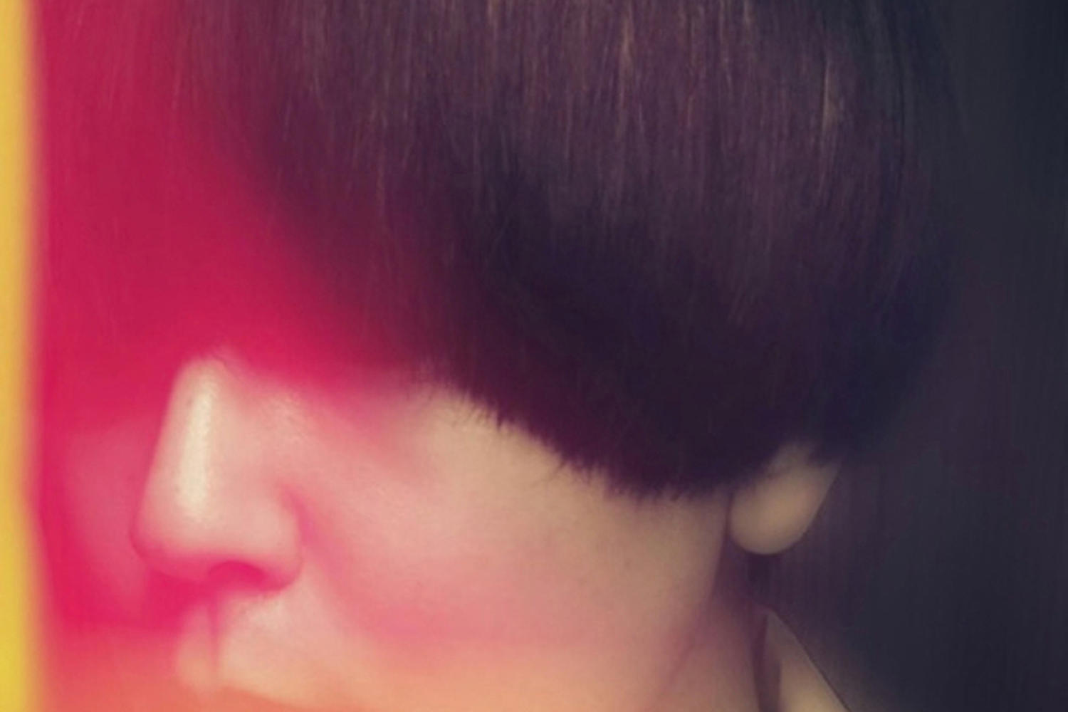 音楽家・Self Pleasure、数百曲のアーカイブから22曲の自画像を再構築&屈折した人間讃美を描く『self portrait a / b』