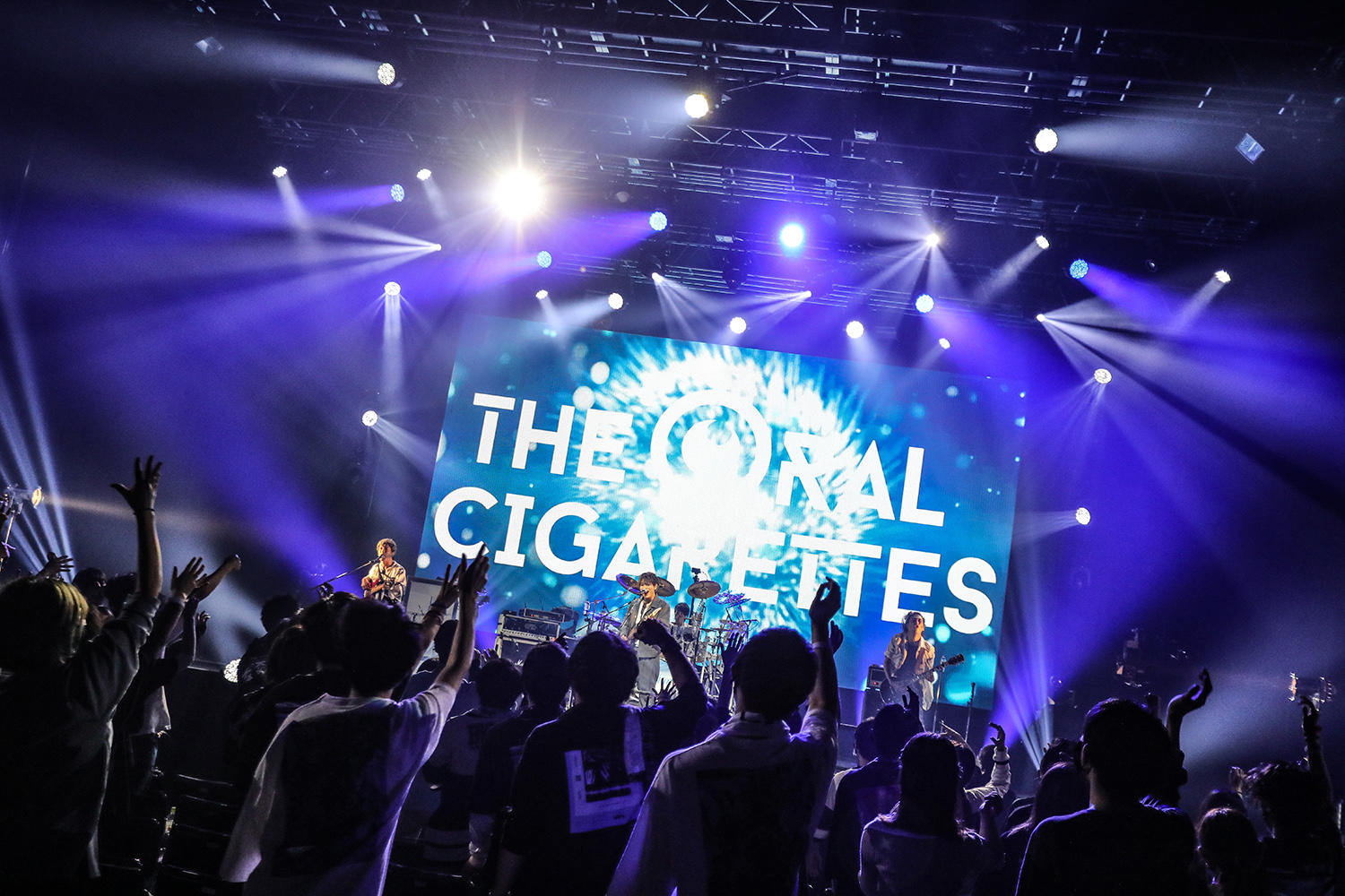 THE ORAL CIGARETTES、2days開催の有観客ライブ「一緒にライヴとライヴハウスを守っていきましょう」