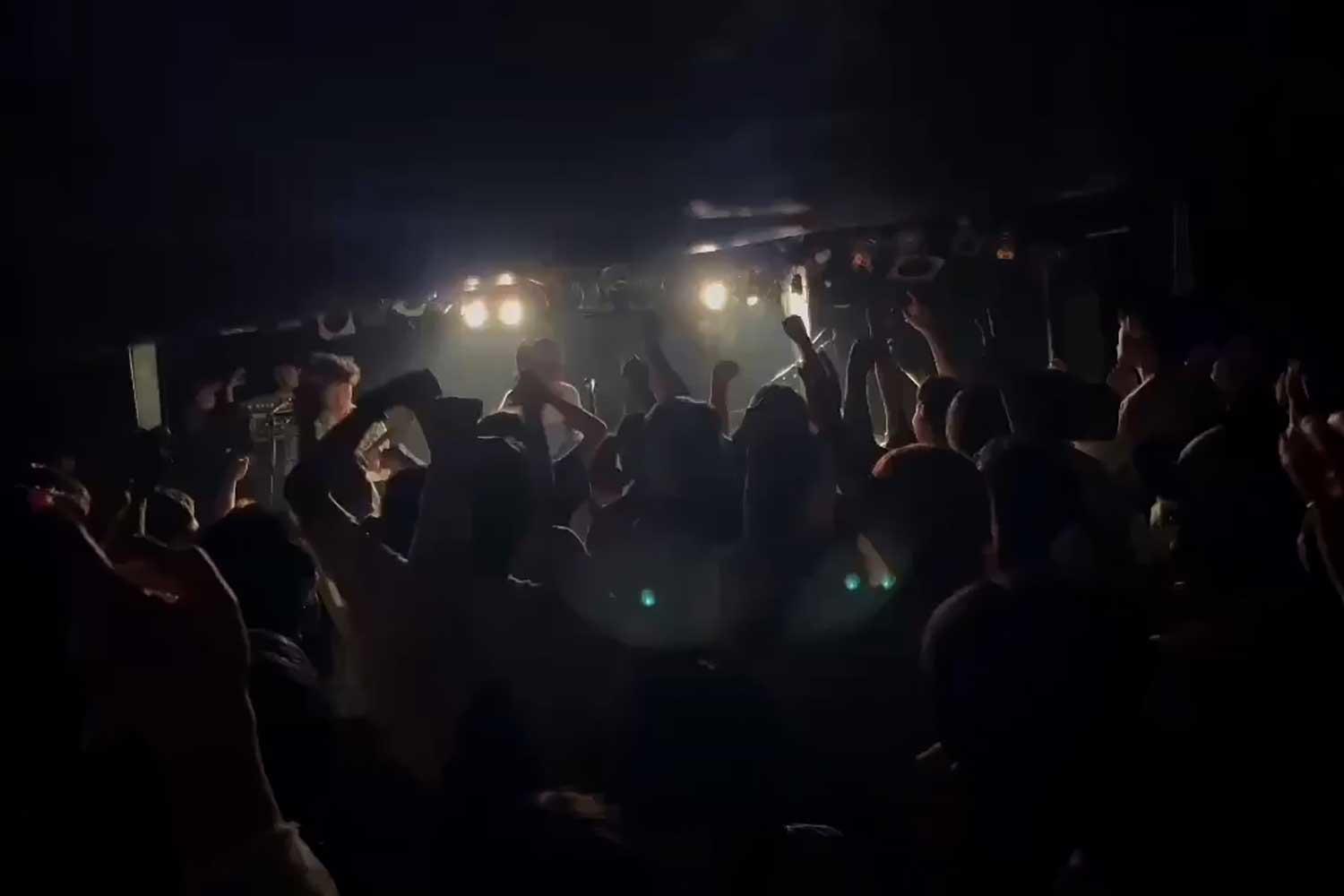 SEVENTEEN AGAiN、分かり合えない私と僕が共に生きるための全33曲「歌おうぜ！それだけだよ」